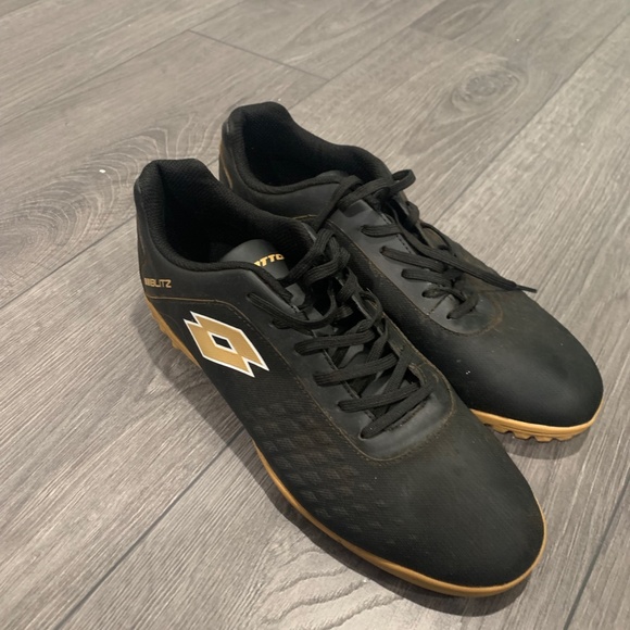 chaussures soccer LOTTO - Picture 2 of 6